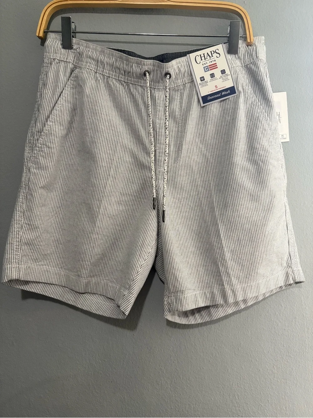 Chaps Men's Light Gray Seersucker Drawstring Hybrid Shorts New with Tags